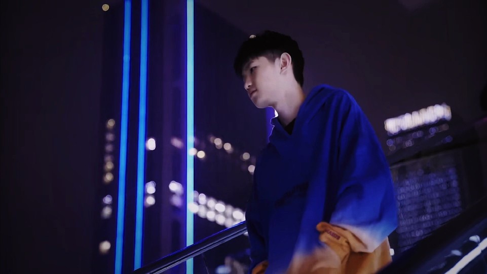 为主角的比